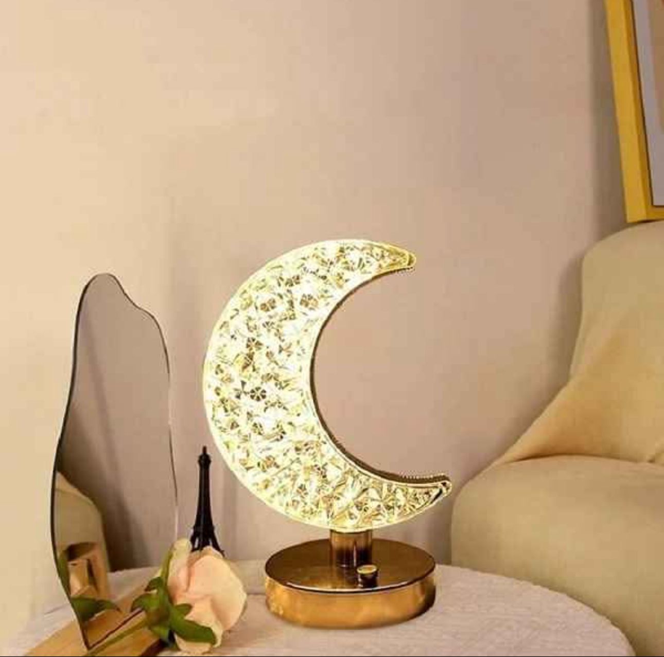 LAMPARA LED DE MESA ESTILO LUNA